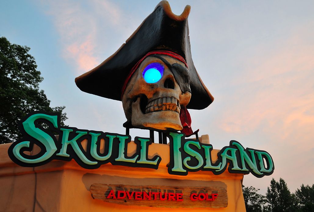Clearview Youth Centre Outing : Skull Island Mini Putt & Ice Cream