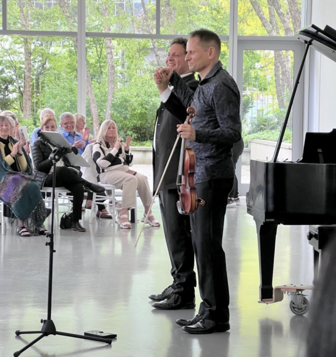 Violinist Michael Schulte and pianist Daniel Vnukowski
